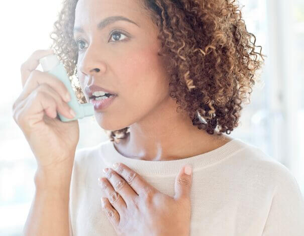 woman allergy respiratory